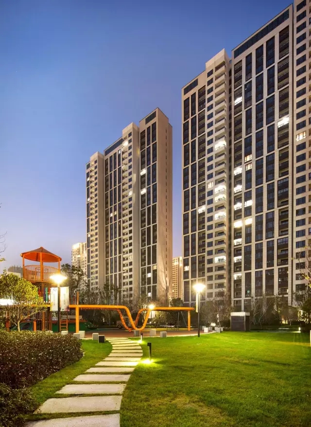 上海瑞虹新城九号地块·怡庭，*获得奖项：提名奖-居住构筑类